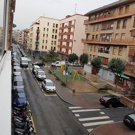 Apartamento Costa Vasca Las Arenas Getxo Esterno foto