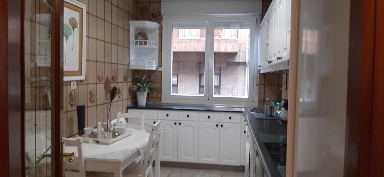 Apartamento Costa Vasca Las Arenas Getxo Esterno foto