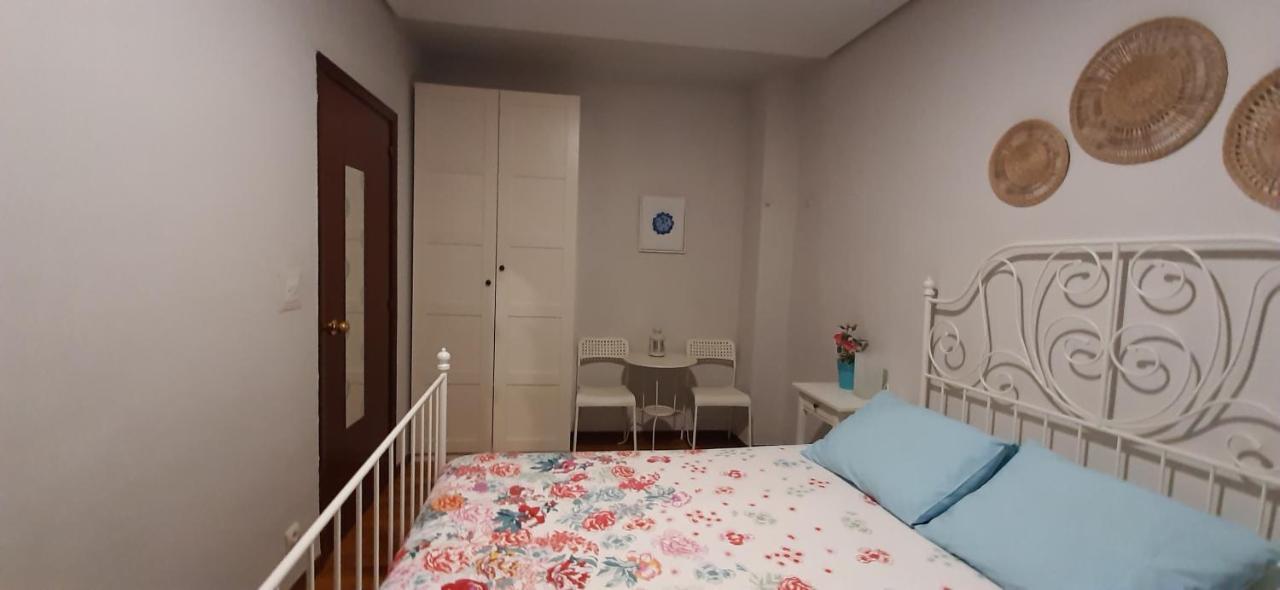 Apartamento Costa Vasca Las Arenas Getxo Esterno foto