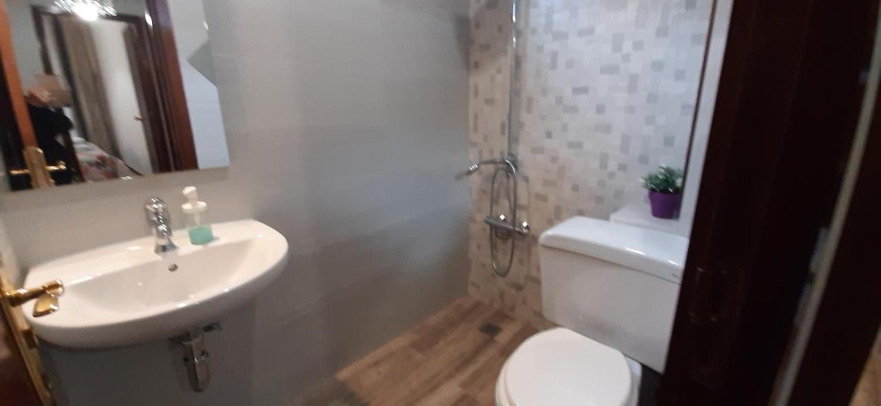 Apartamento Costa Vasca Las Arenas Getxo Esterno foto